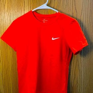 Nike Boys T-shirt Size Medium